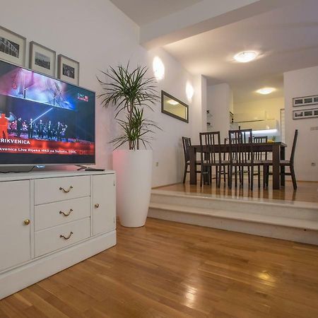 Andor - Lux, Two Beautiful Terraces With Sea & Sunset View Leilighet Makarska Eksteriør bilde