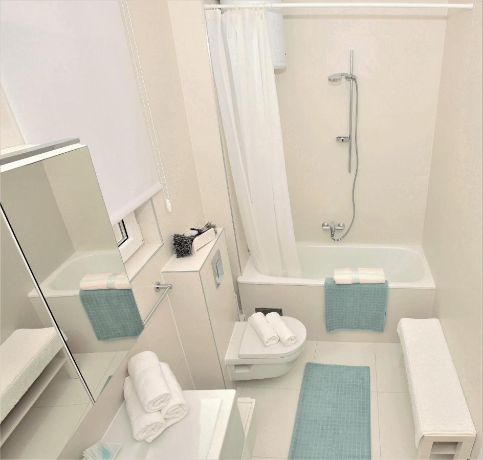 Andor - Lux, Two Beautiful Terraces With Sea & Sunset View Leilighet Makarska Eksteriør bilde