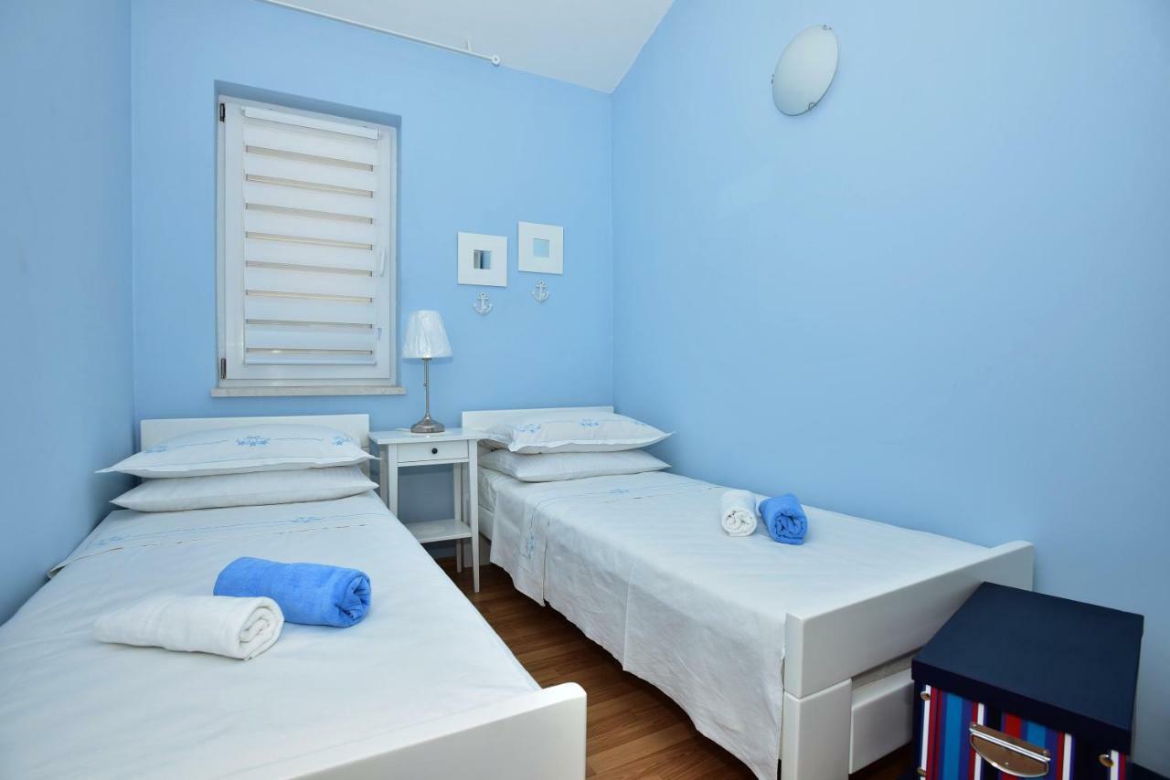 Andor - Lux, Two Beautiful Terraces With Sea & Sunset View Leilighet Makarska Eksteriør bilde