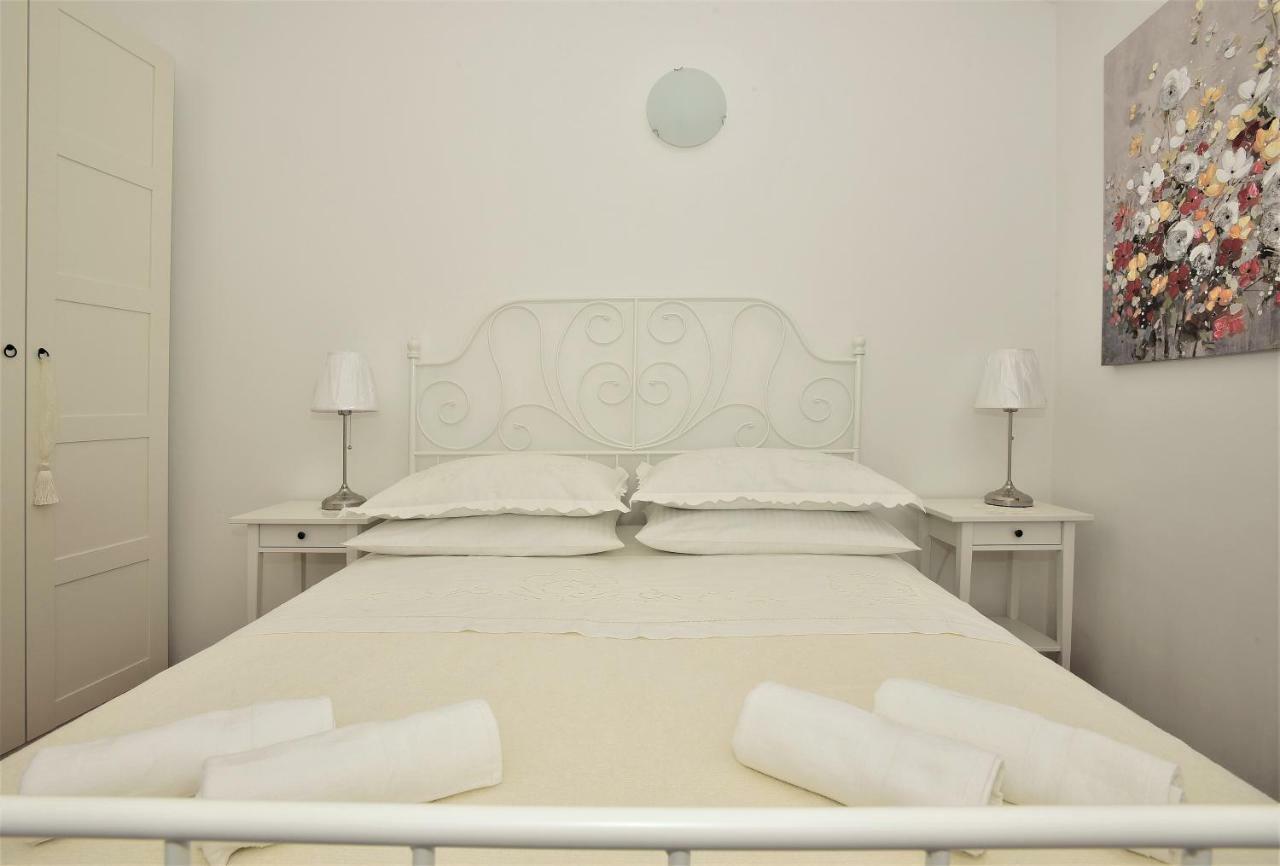 Andor - Lux, Two Beautiful Terraces With Sea & Sunset View Leilighet Makarska Eksteriør bilde