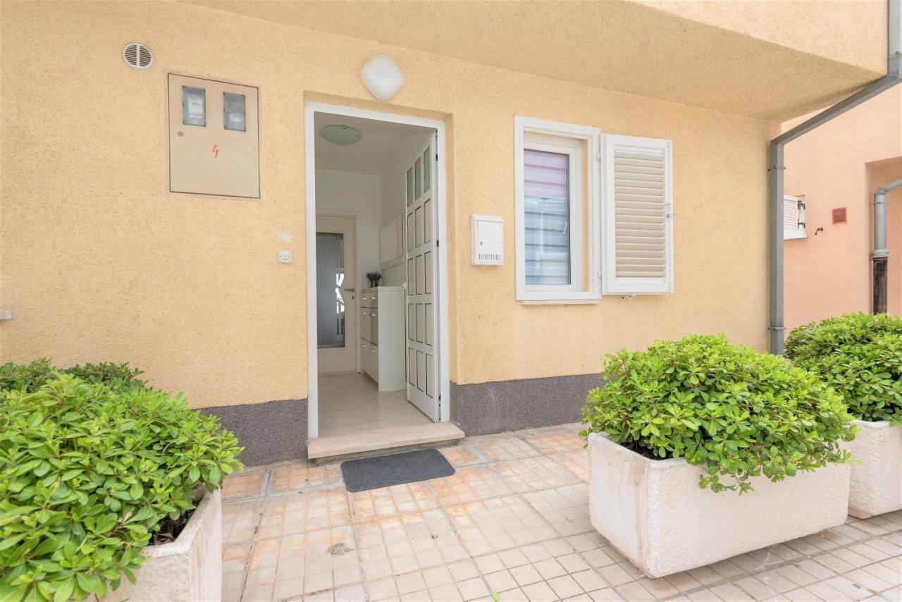 Andor - Lux, Two Beautiful Terraces With Sea & Sunset View Leilighet Makarska Eksteriør bilde