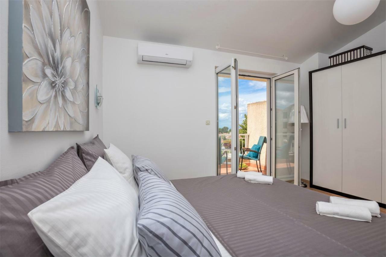 Andor - Lux, Two Beautiful Terraces With Sea & Sunset View Leilighet Makarska Eksteriør bilde