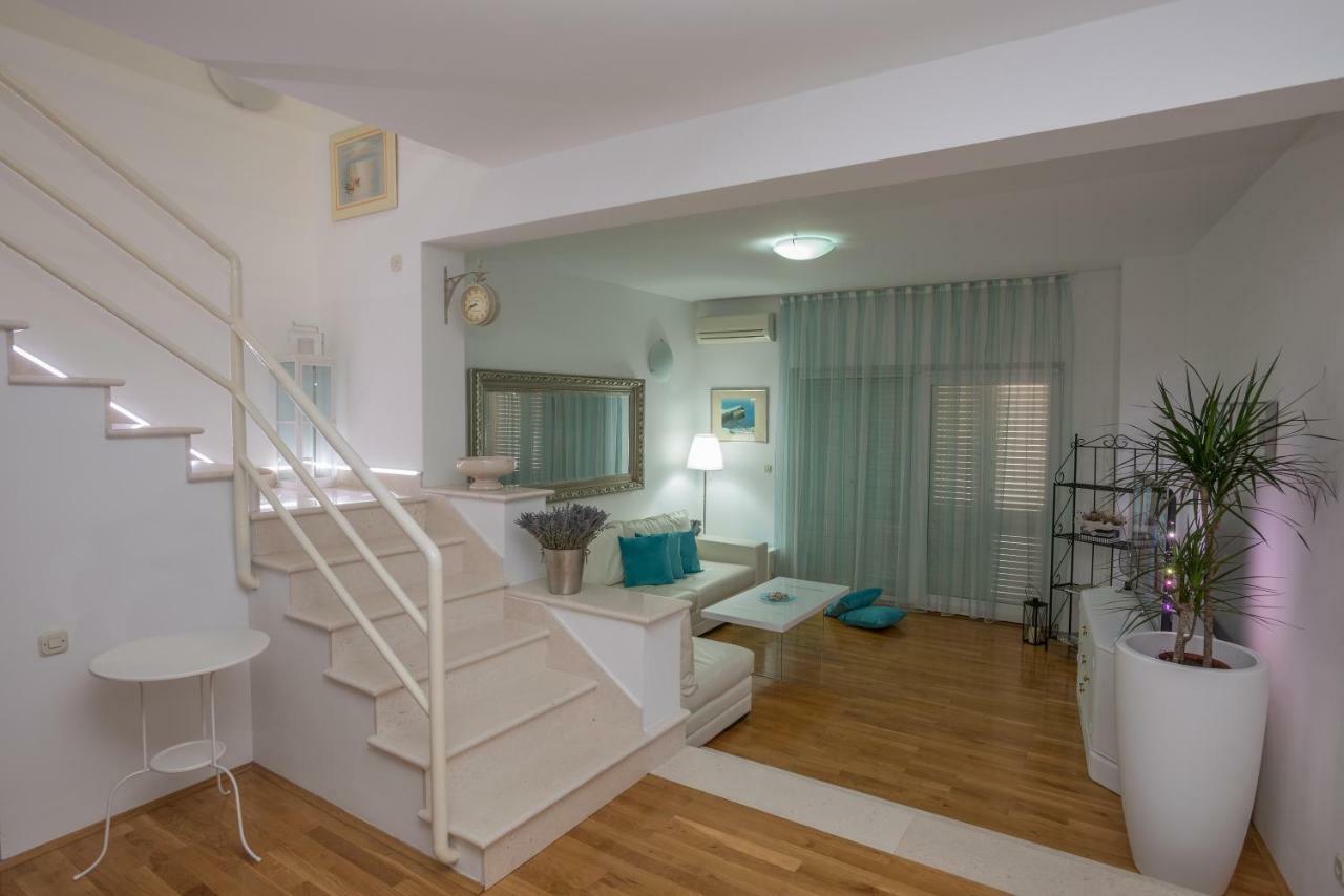 Andor - Lux, Two Beautiful Terraces With Sea & Sunset View Leilighet Makarska Eksteriør bilde